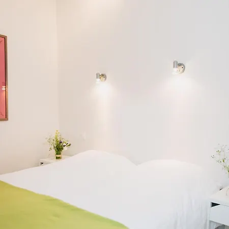 Regina's Terrace * בניולס-סור-מר